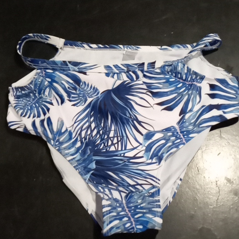 NWOT Swim Bottoms. XL - Picture 1 of 5